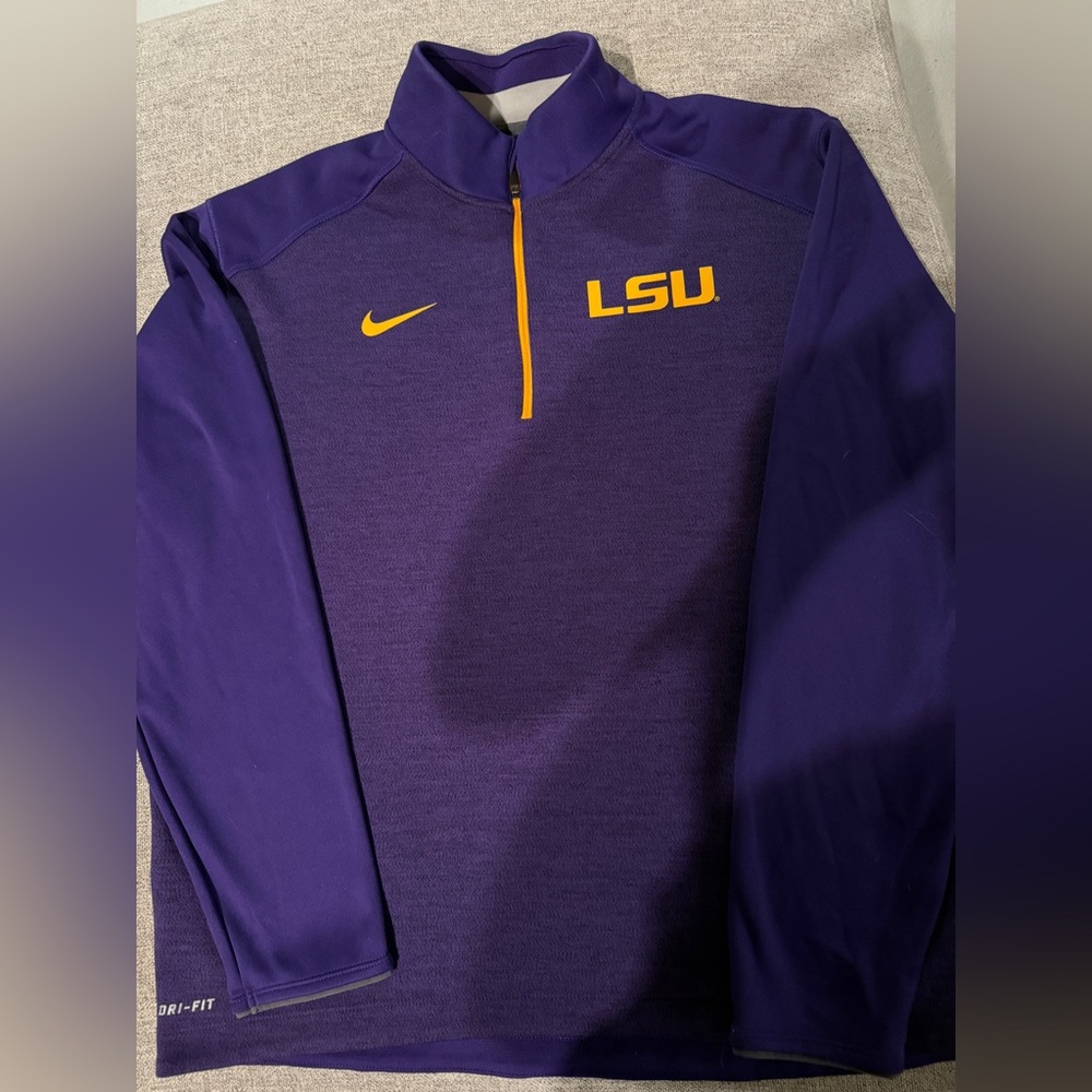 Nike Men’s Dri fit LSU pullover quarter zip. Sz Large